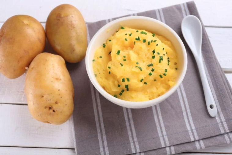 A close up image of mashed potatoes